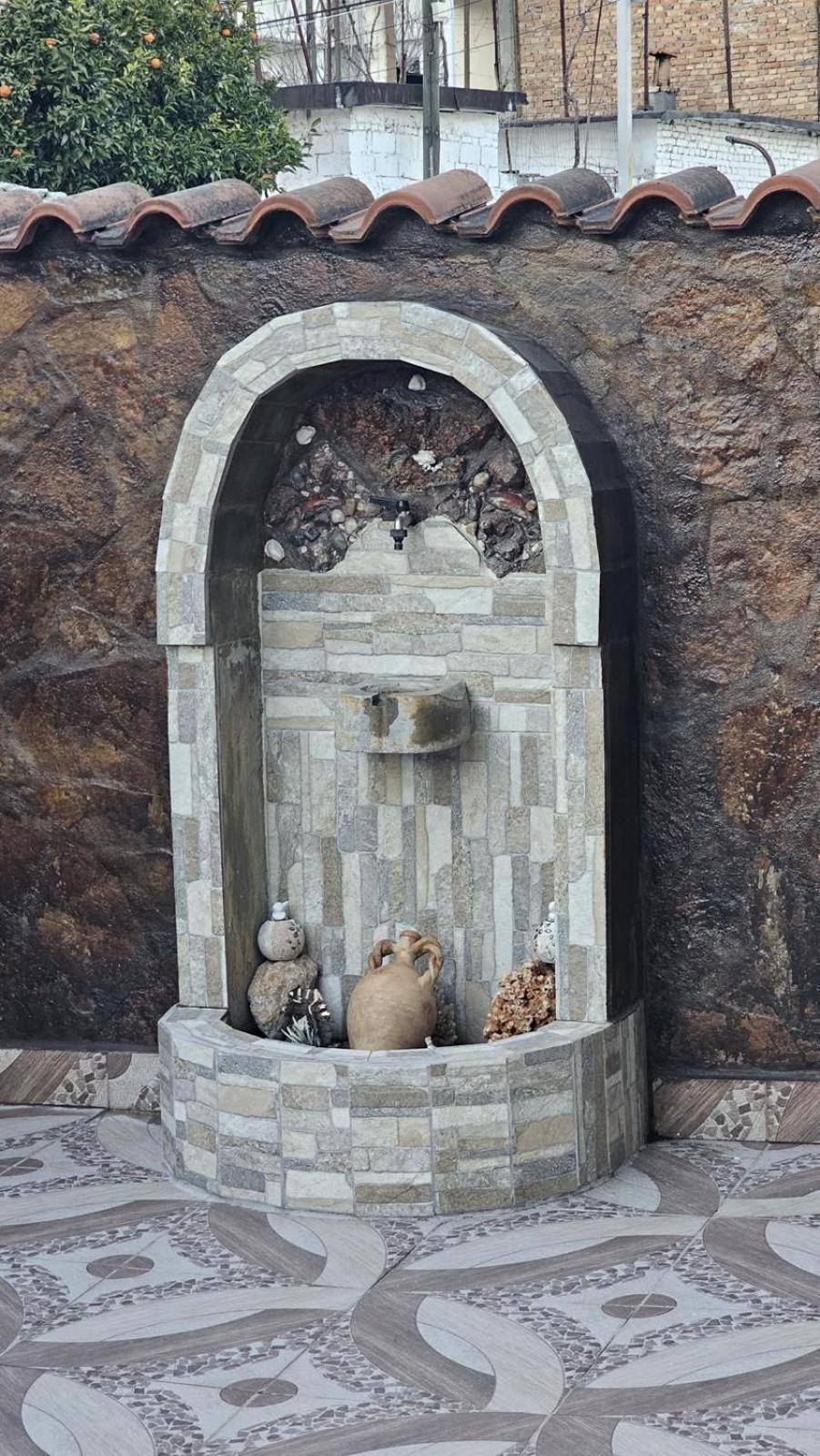 Guesthouse Albi Berat Kültér fotó