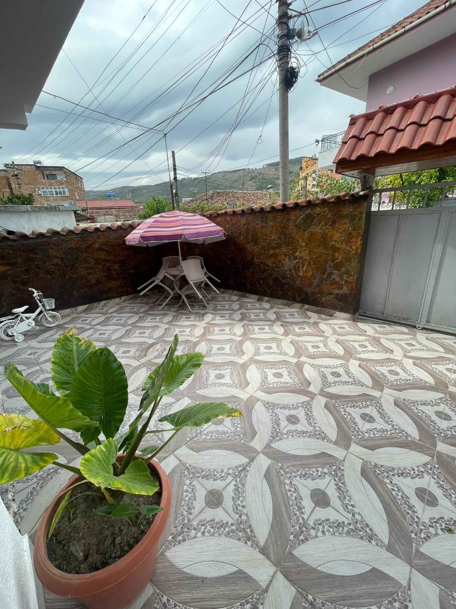 Guesthouse Albi Berat Kültér fotó
